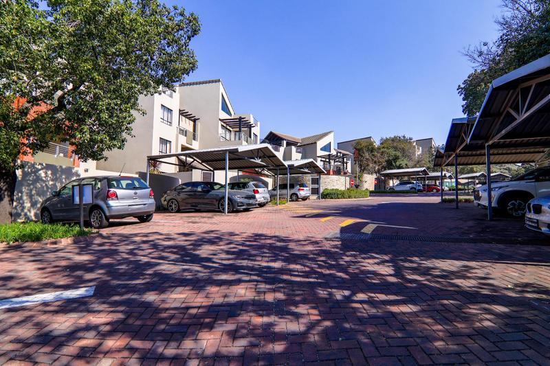 2 Bedroom Property for Sale in Lonehill Gauteng