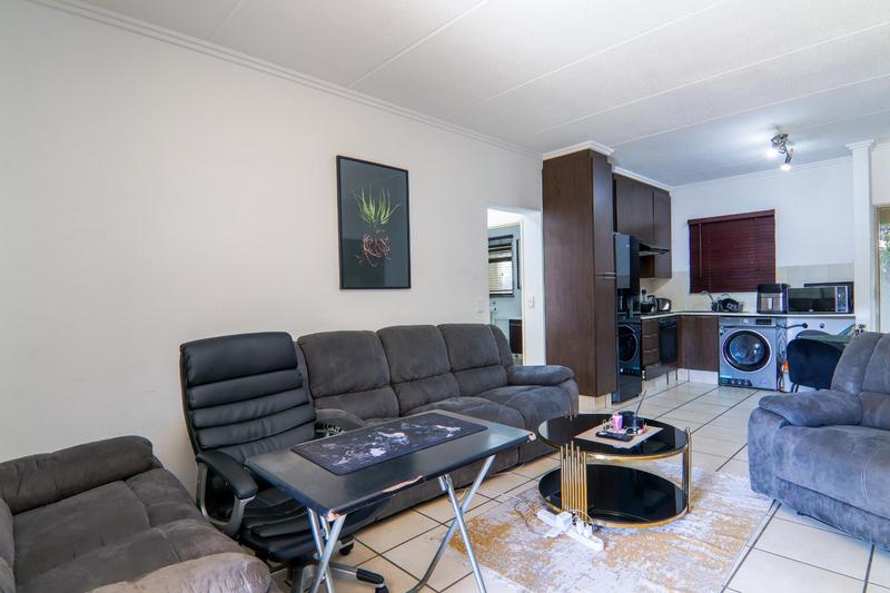 1 Bedroom Property for Sale in Lonehill Gauteng