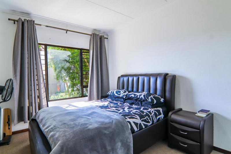 1 Bedroom Property for Sale in Lonehill Gauteng