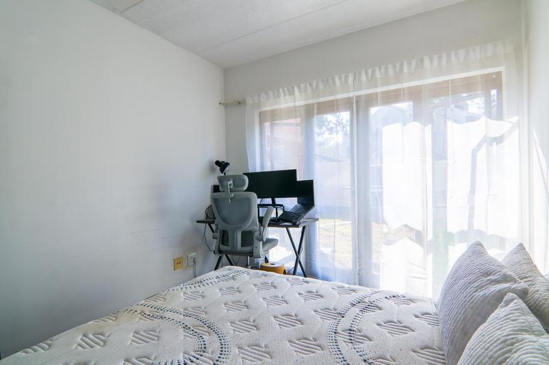 1 Bedroom Property for Sale in Paulshof Gauteng