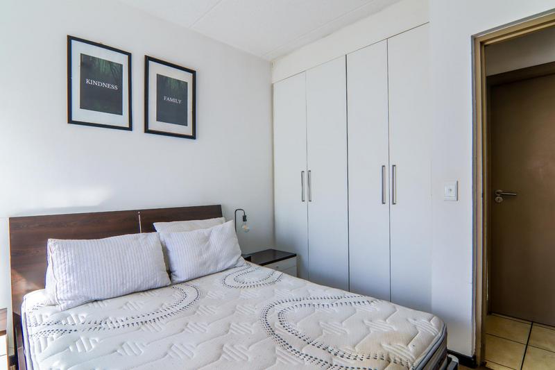 1 Bedroom Property for Sale in Paulshof Gauteng
