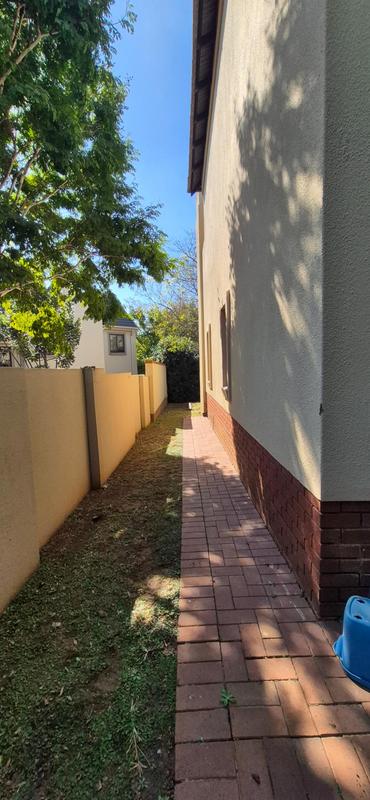 To Let 3 Bedroom Property for Rent in Midstream Estate Gauteng