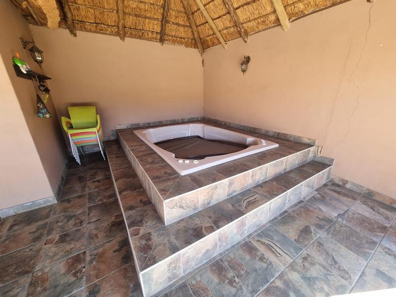 5 Bedroom Property for Sale in Alberante Gauteng