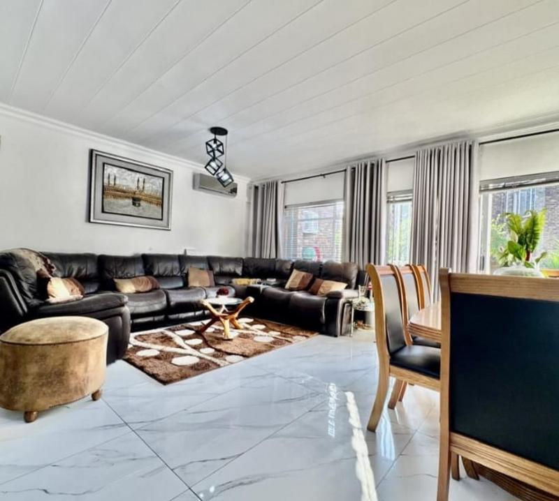 3 Bedroom Property for Sale in Brackendowns Gauteng
