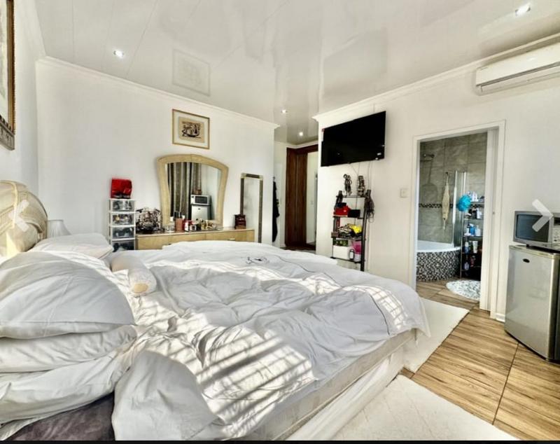 3 Bedroom Property for Sale in Brackendowns Gauteng
