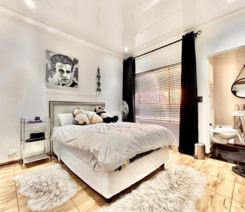 3 Bedroom Property for Sale in Brackendowns Gauteng