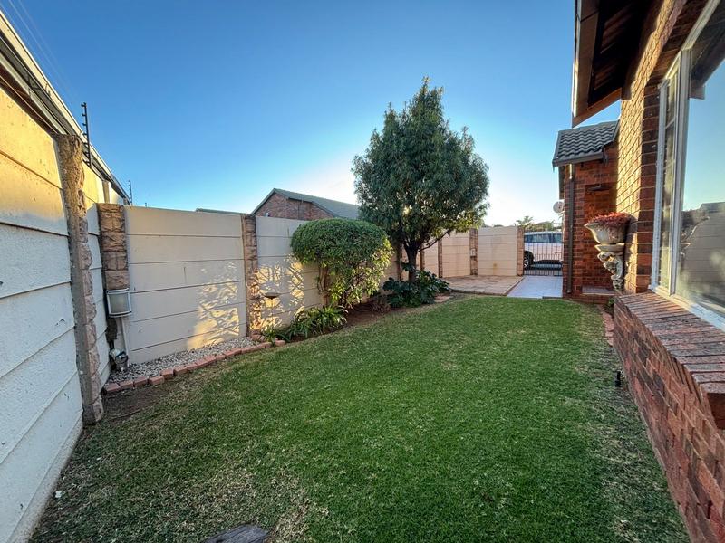 3 Bedroom Property for Sale in Bergbron Gauteng