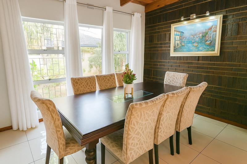 5 Bedroom Property for Sale in Wierda Park Gauteng