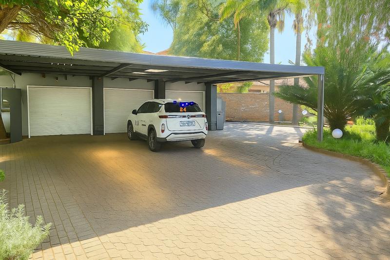 5 Bedroom Property for Sale in Wierda Park Gauteng