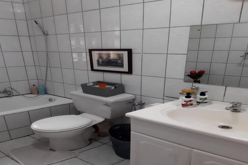 To Let 3 Bedroom Property for Rent in Bruma Gauteng