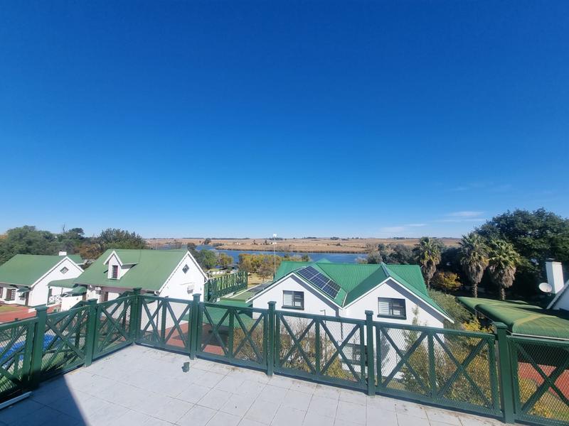 5 Bedroom Property for Sale in Vaalview Gauteng