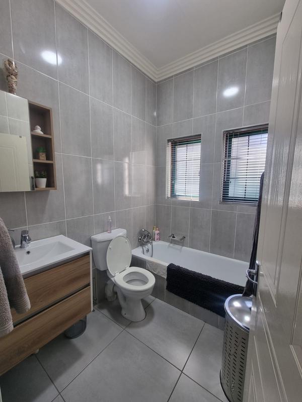 5 Bedroom Property for Sale in Vaalview Gauteng