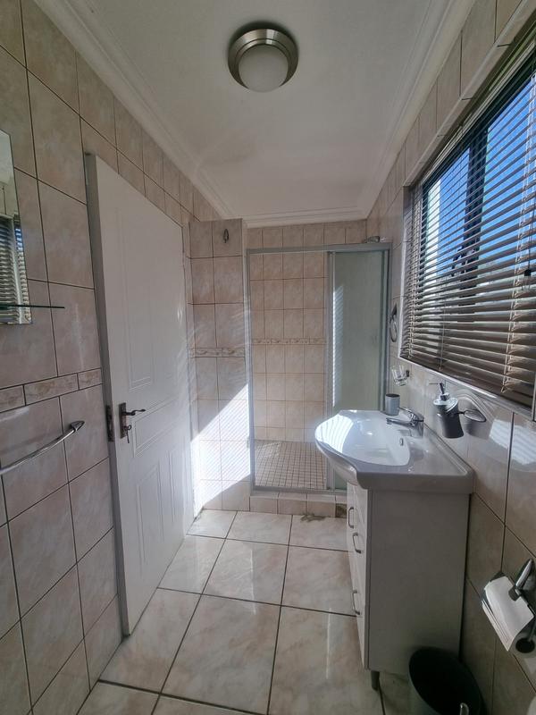 5 Bedroom Property for Sale in Vaalview Gauteng