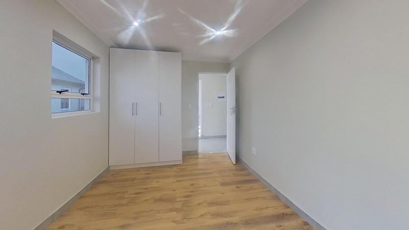 5 Bedroom Property for Sale in Wierda Park Gauteng