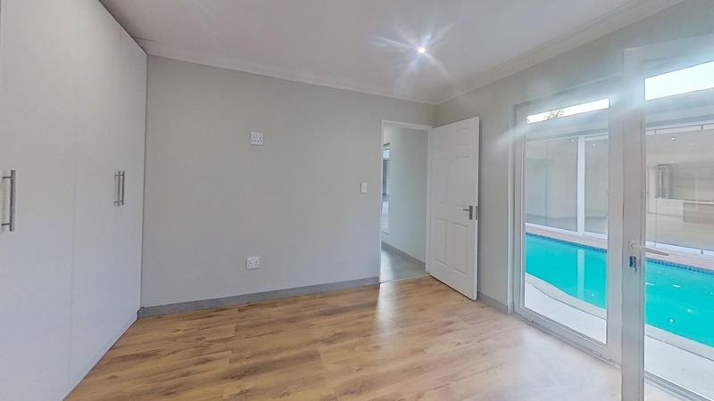 5 Bedroom Property for Sale in Wierda Park Gauteng