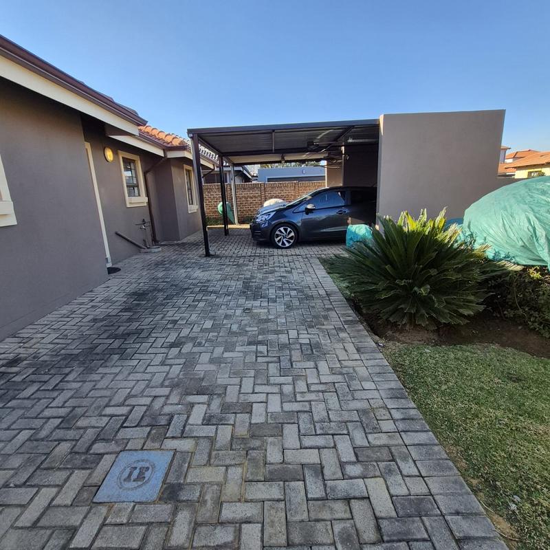 3 Bedroom Property for Sale in Parkrand Gauteng