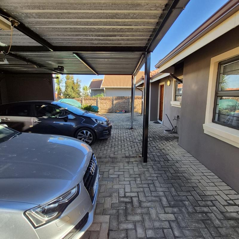 3 Bedroom Property for Sale in Parkrand Gauteng