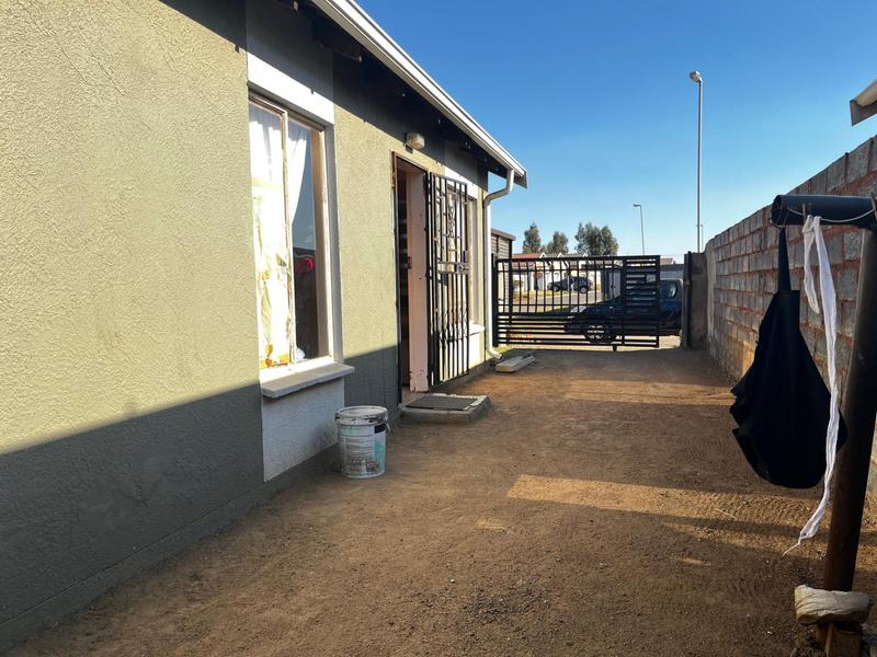 2 Bedroom Property for Sale in Windmill Park Gauteng