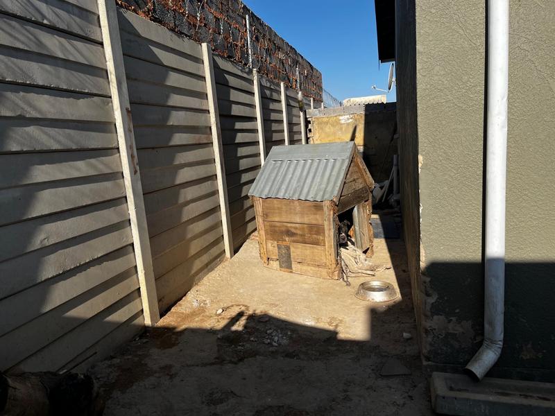 2 Bedroom Property for Sale in Windmill Park Gauteng