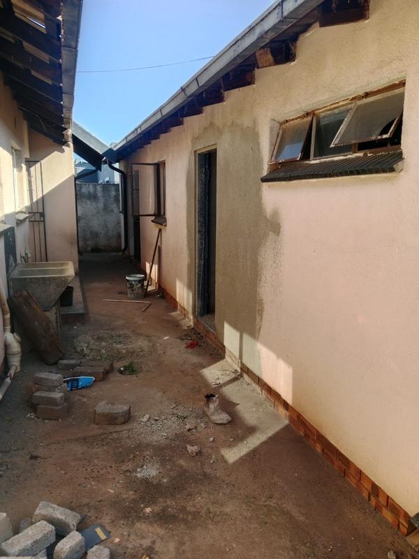 2 Bedroom Property for Sale in Mabuya Park Gauteng