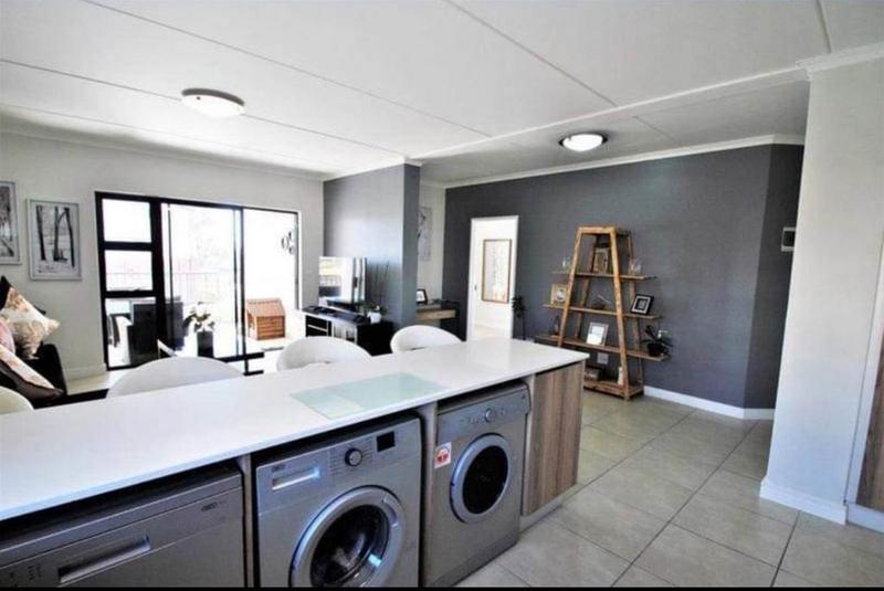 To Let 2 Bedroom Property for Rent in Linbro Park Gauteng