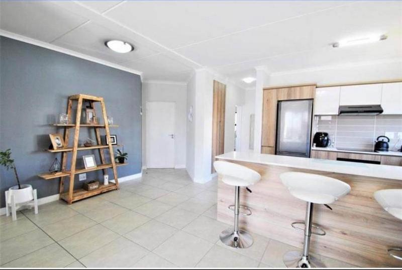 To Let 2 Bedroom Property for Rent in Linbro Park Gauteng
