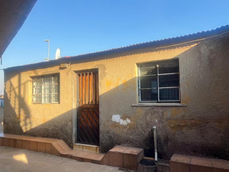 2 Bedroom Property for Sale in Tembisa Gauteng
