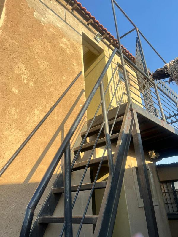 2 Bedroom Property for Sale in Tembisa Gauteng