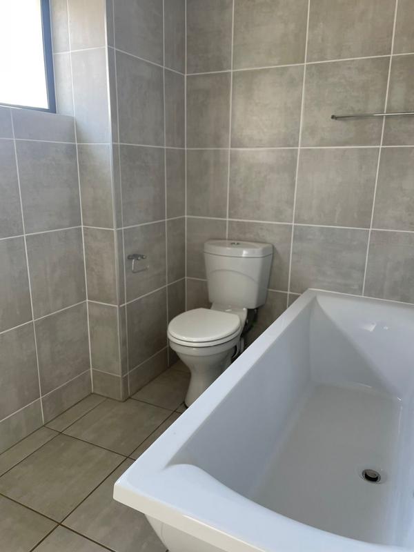 To Let 3 Bedroom Property for Rent in Silver Lakes Gauteng