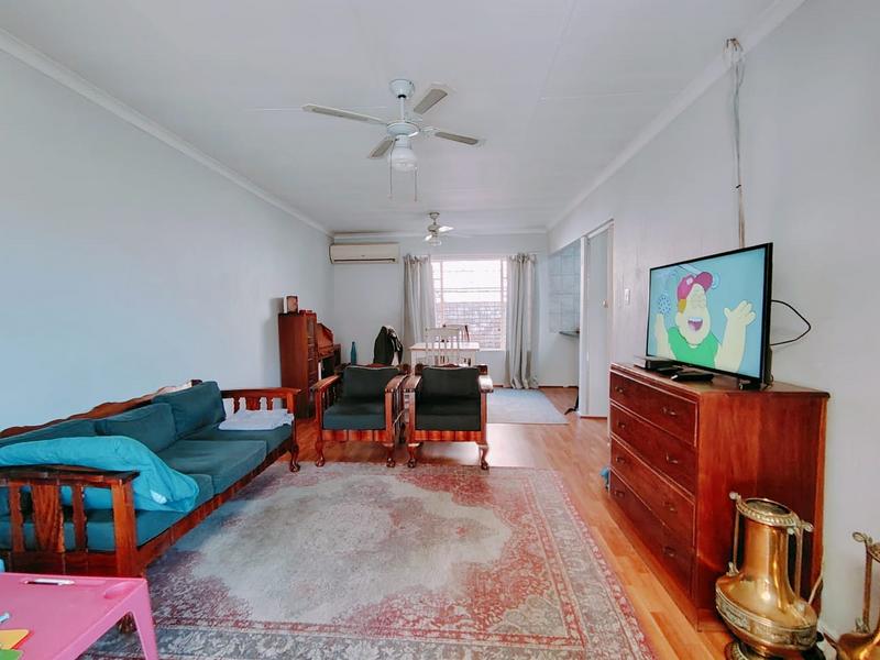 2 Bedroom Property for Sale in Eldoraigne Gauteng