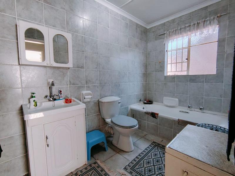 2 Bedroom Property for Sale in Eldoraigne Gauteng