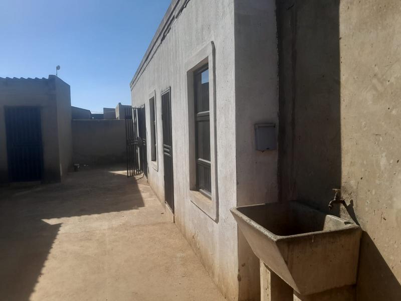 2 Bedroom Property for Sale in Palm Ridge Gauteng