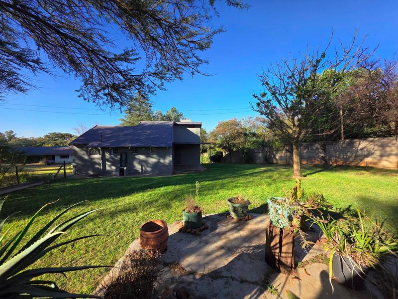 To Let 1 Bedroom Property for Rent in Zonnehoewe A H Gauteng