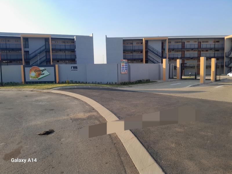 To Let 3 Bedroom Property for Rent in Protea Glen Gauteng
