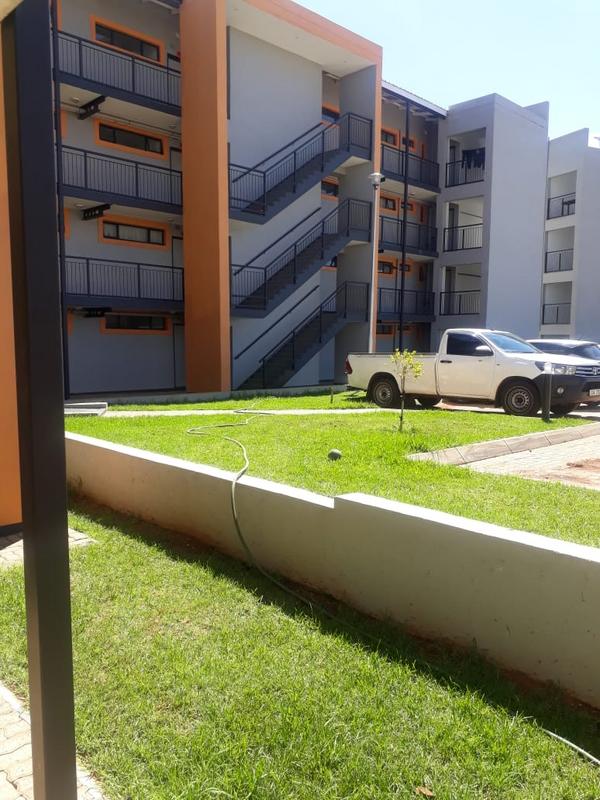 To Let 3 Bedroom Property for Rent in Protea Glen Gauteng