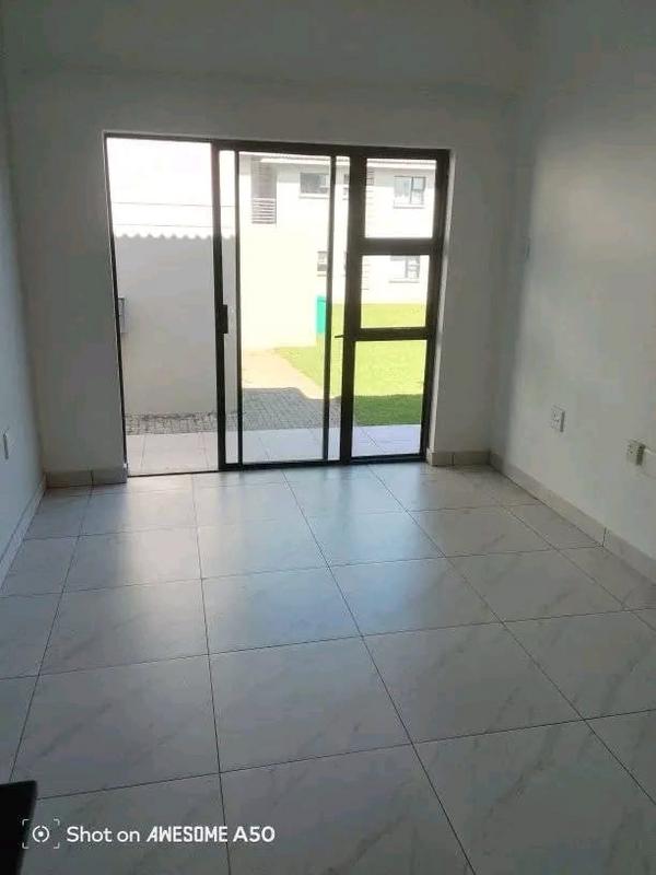 To Let 2 Bedroom Property for Rent in Noordwyk Gauteng
