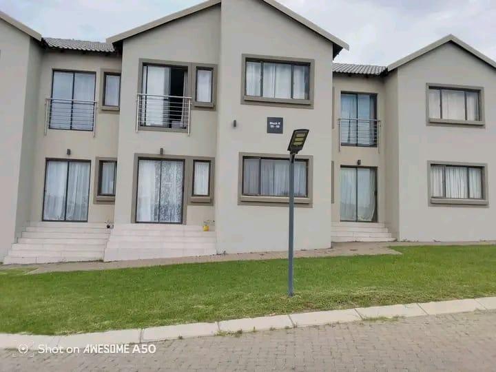 To Let 2 Bedroom Property for Rent in Noordwyk Gauteng