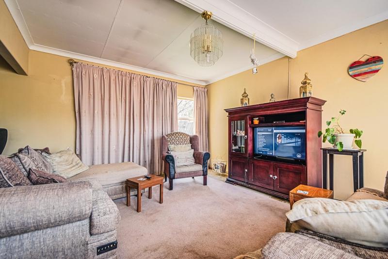 3 Bedroom Property for Sale in Verwoerdpark Gauteng