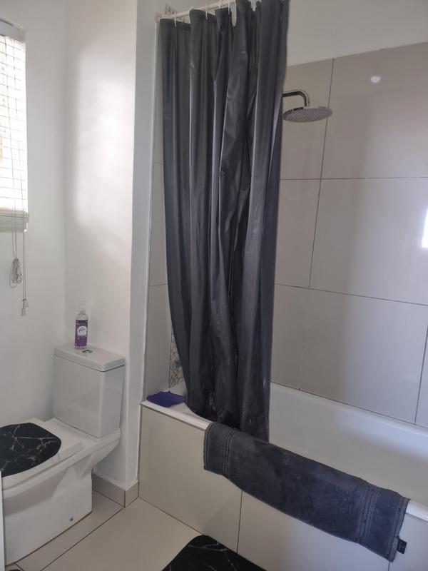 1 Bedroom Property for Sale in Malvern East Gauteng