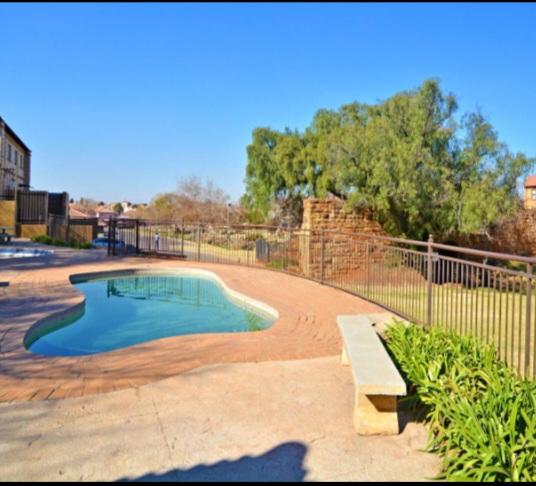 2 Bedroom Property for Sale in Castleview Gauteng