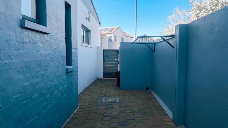 To Let 3 Bedroom Property for Rent in Midstream Meadows Gauteng