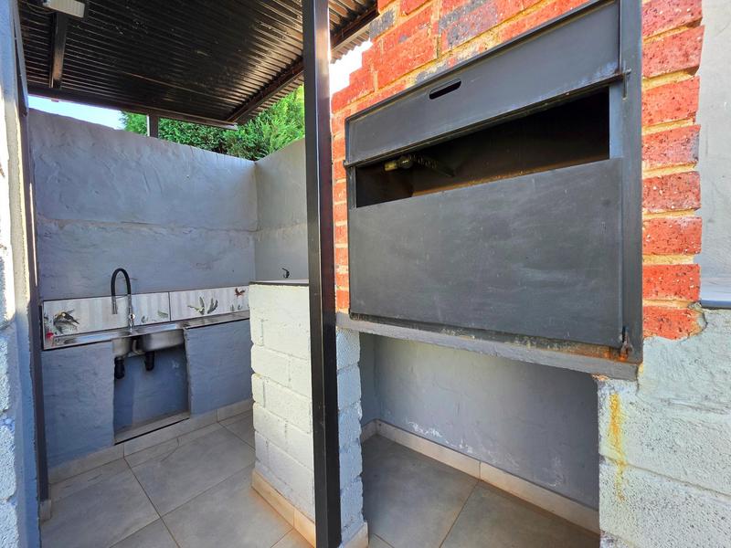 To Let 2 Bedroom Property for Rent in Krugersdorp Gauteng