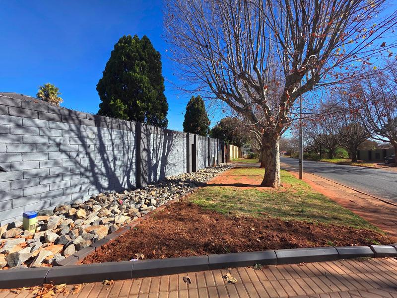 To Let 2 Bedroom Property for Rent in Krugersdorp Gauteng