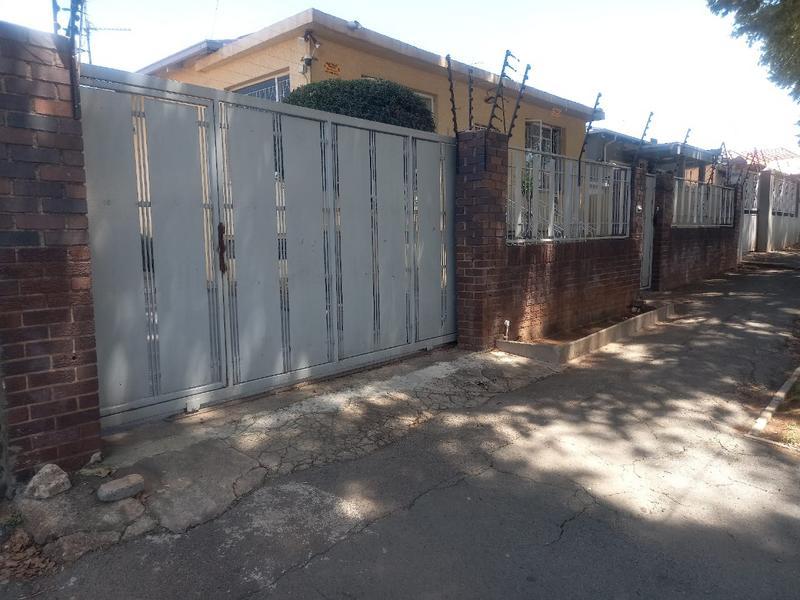 3 Bedroom Property for Sale in Bezuidenhout Valley Gauteng