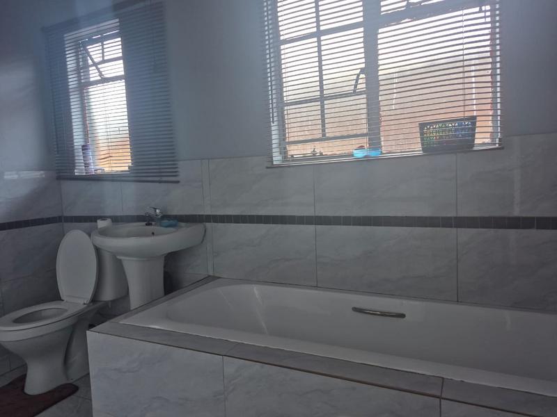 3 Bedroom Property for Sale in Ennerdale Gauteng