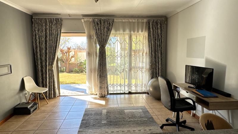 2 Bedroom Property for Sale in Broadacres Gauteng