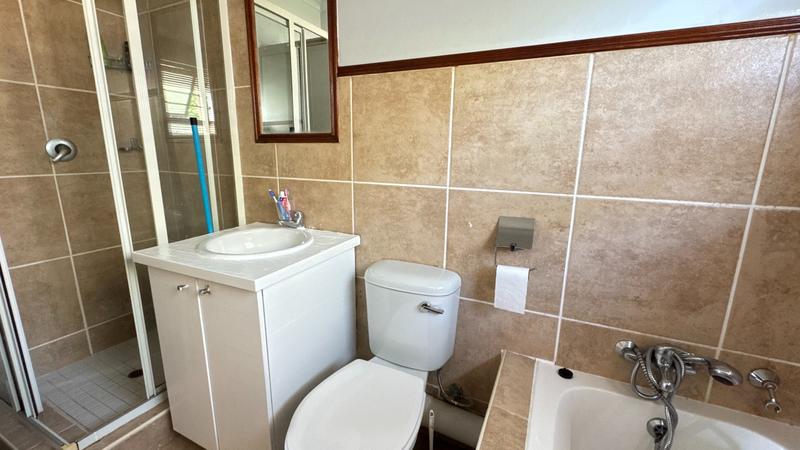 2 Bedroom Property for Sale in Broadacres Gauteng