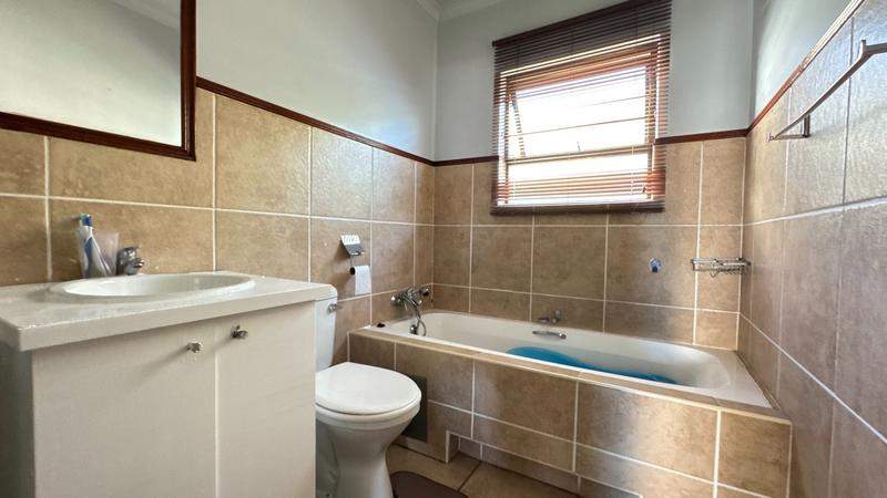 2 Bedroom Property for Sale in Broadacres Gauteng