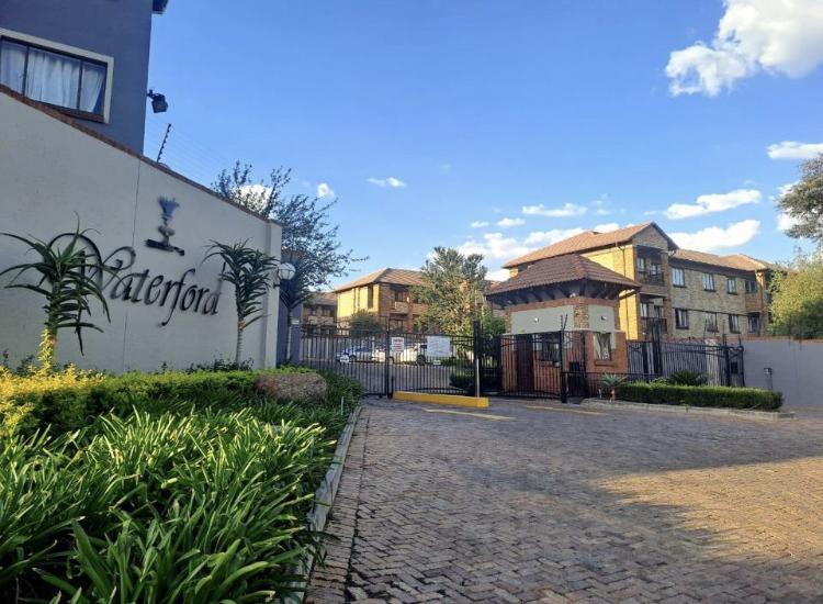 To Let 2 Bedroom Property for Rent in Halfway House Gauteng