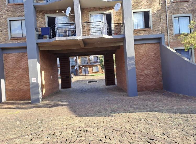 To Let 2 Bedroom Property for Rent in Halfway House Gauteng